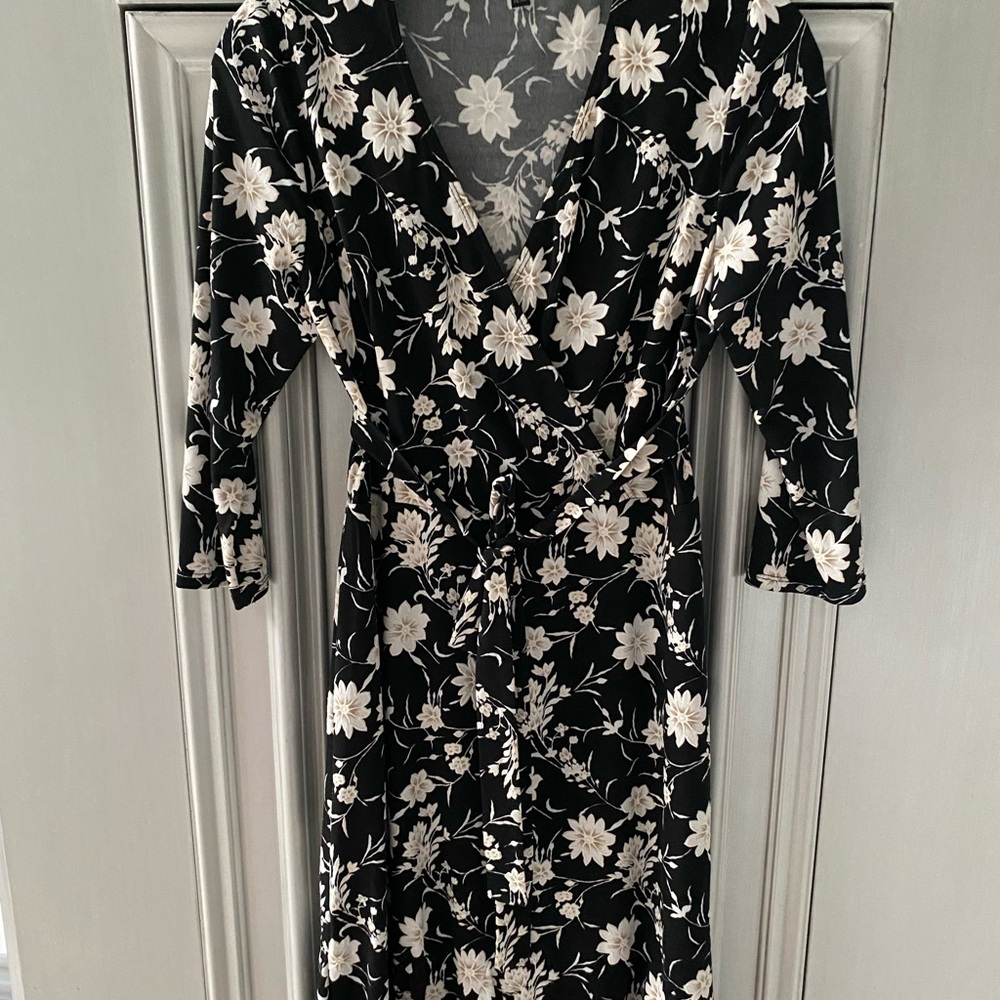 Glamour Floral Jersey Dress Size 8P 3/4 Sleeve Faux Wrap
